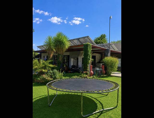 21,437M² SMALLHOLDING FOR SALE IN VAALVIEW